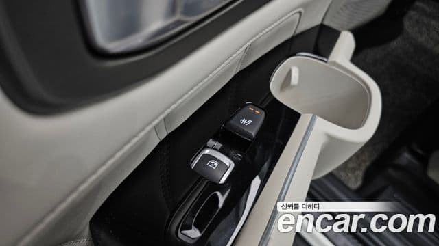 Kia Sorento 2020 — ფოტო 19/20