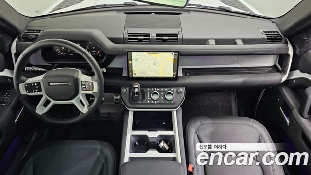 Land Rover Defender 2025 — фото 4 из 20