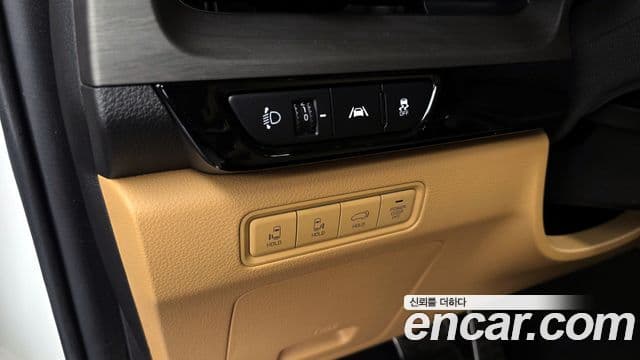 Kia Carnival 2021 — Şəkil 18/20