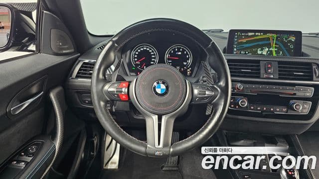 BMW M2 2018 — Şəkil 13/20