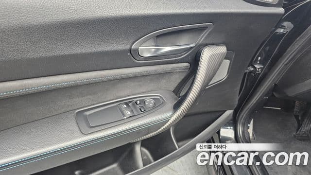 BMW M2 2018 — Şəkil 18/20