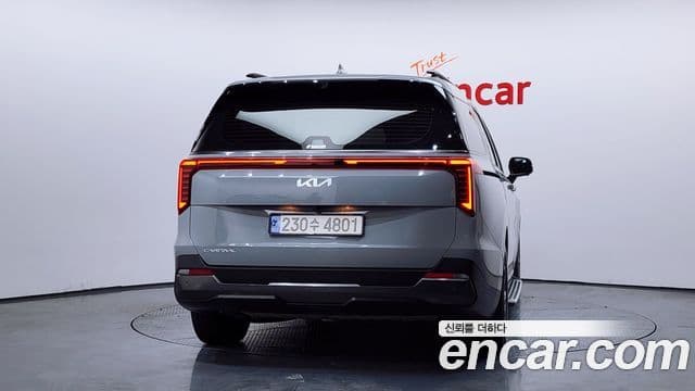 Kia Carnival 2024 — ფოტო 4/20