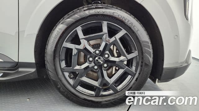 Kia Carnival 2024 — ფოტო 5/20
