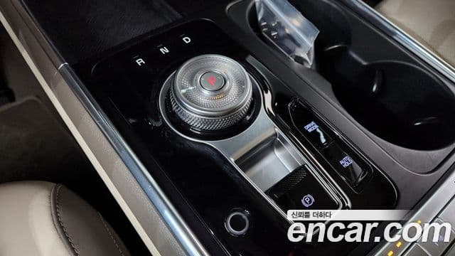 Kia Carnival 2024 — ფოტო 9/20
