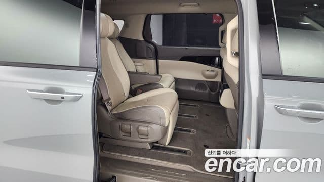 Kia Carnival 2024 — ფოტო 12/20