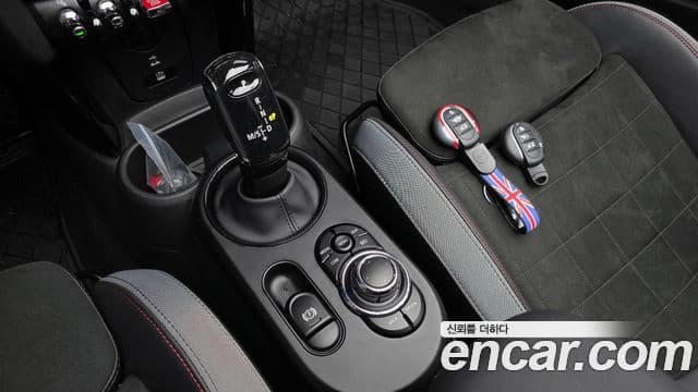 Mini Cooper S Convertible 2022 — ფოტო 9/20
