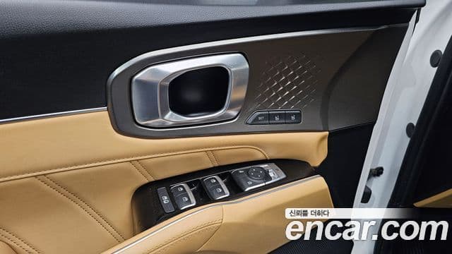 Kia Sorento 2021 — Şəkil 17/20