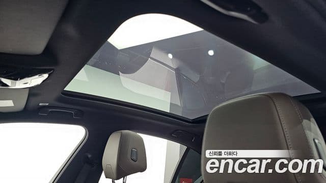 BMW 5 Series 2025 — ფოტო 17/20