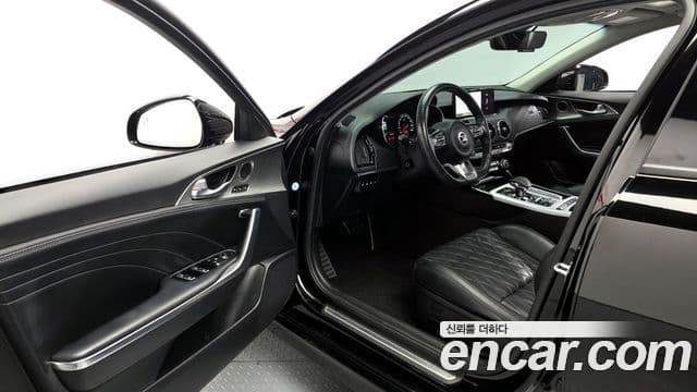 Kia Stinger 2020 — Şəkil 10/20