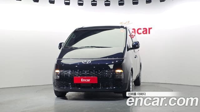Hyundai Staria 2022 — ფოტო 3/20