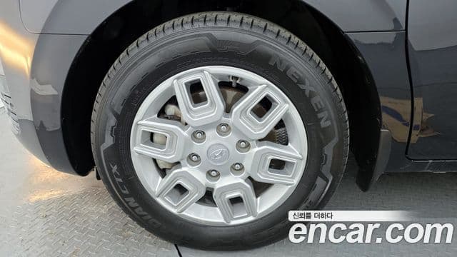 Hyundai Staria 2022 — ფოტო 5/20