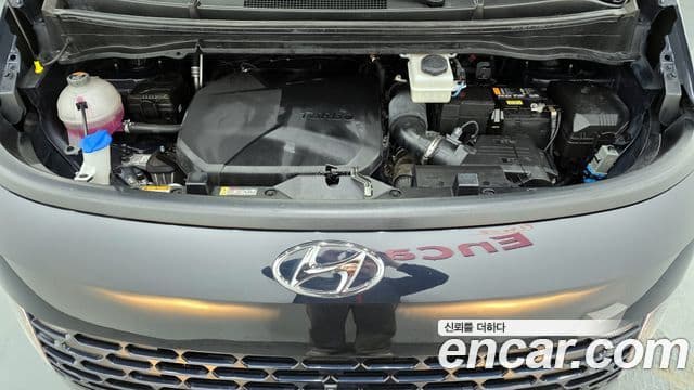 Hyundai Staria 2022 — ფოტო 6/20