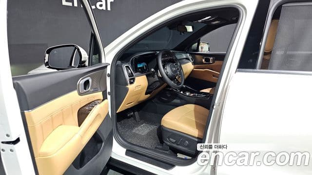 Kia Sorento 2021 — Фото 10/20