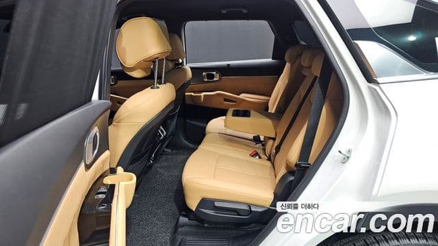 Kia Sorento 2021 — Фото 12/20
