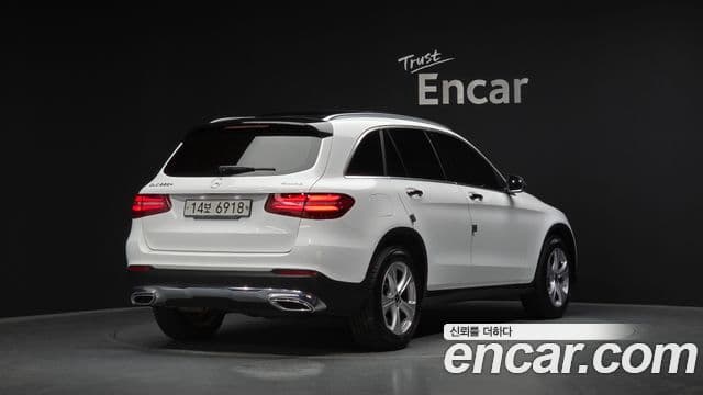 Mercedes-Benz GLC-Class 2018 — Photo 5/20