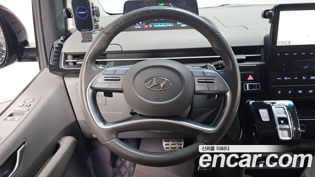 Hyundai Staria 2021 — ფოტო 13/20