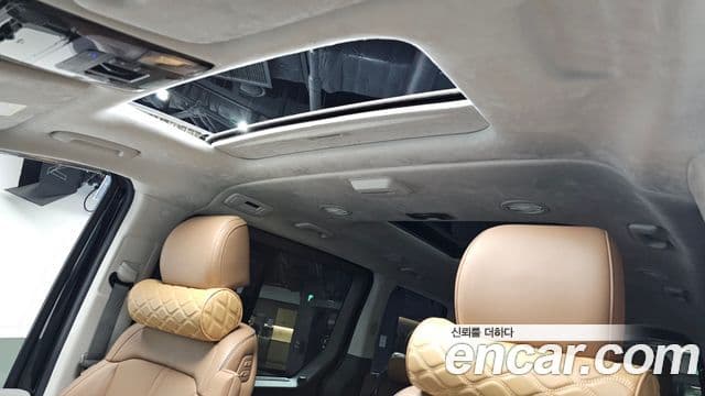 Hyundai Staria 2021 — ფოტო 18/20