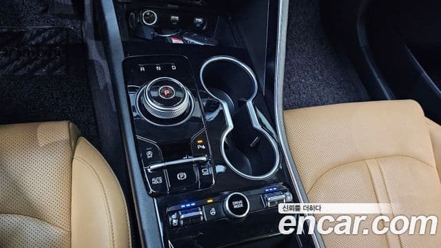 Kia K5 2020 — ფოტო 9/20