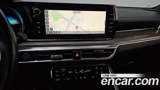 Kia K5 2020 — ფოტო 14/20
