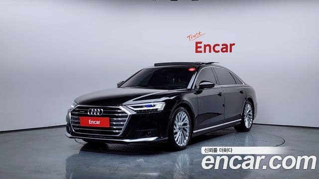 Audi A8 2021 — Фото 1/20