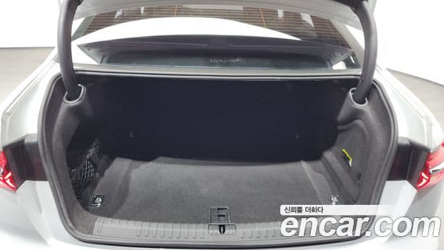 Audi A6 2022 — фото 20 из 20