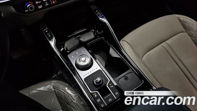Kia Sorento 2024 — ფოტო 9/20