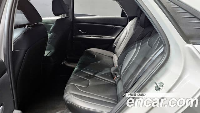 Hyundai Avante 2022 — ფოტო 13/20