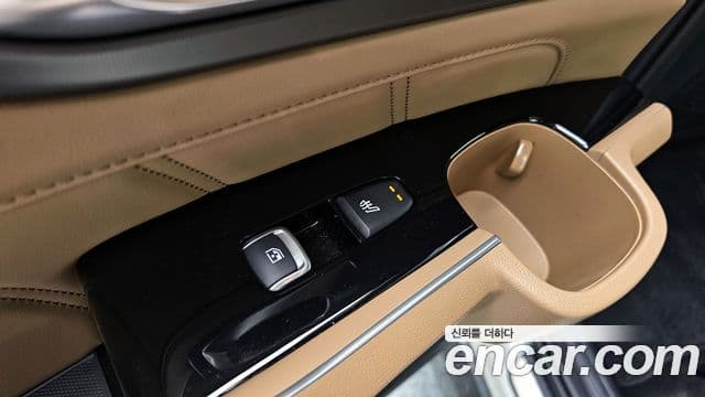 Kia Sorento 2024 — ფოტო 18/20