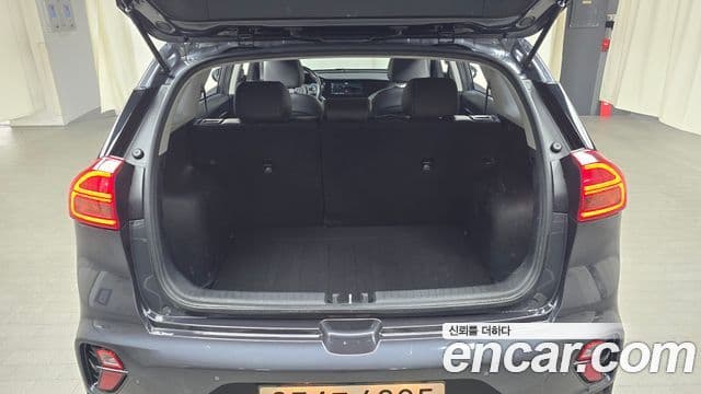 Kia Niro 2021 — Photo 6/20