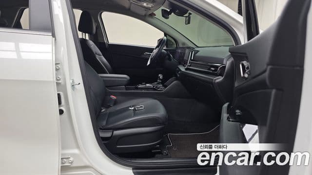 Kia Sportage 2023 — Şəkil 11/20