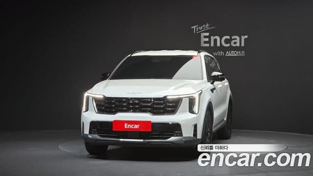 Kia Sorento 2023 — ფოტო 3/20