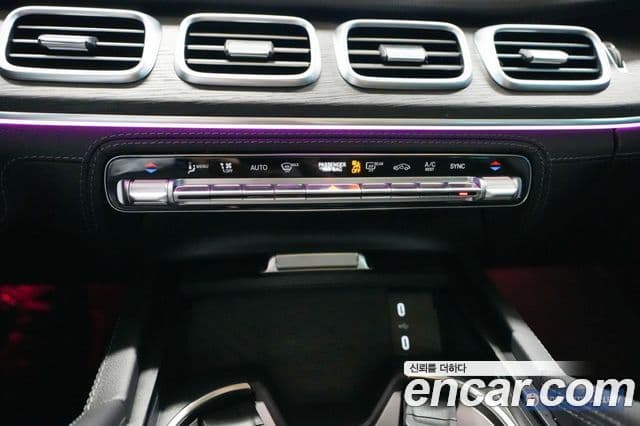 Mercedes-Benz GLE-Class 2025 — ფოტო 12/20