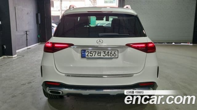 Mercedes-Benz GLE-Class 2024 — ფოტო 4/18