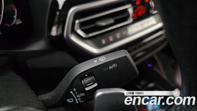 BMW X4 2021 — ფოტო 16/20