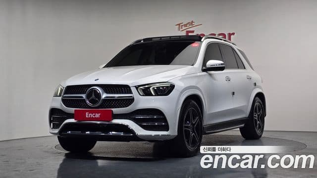 Mercedes-Benz GLE-Class 2020 — Photo 1/20