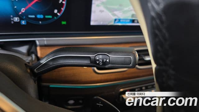 Mercedes-Benz GLE-Class 2020 — Photo 14/20