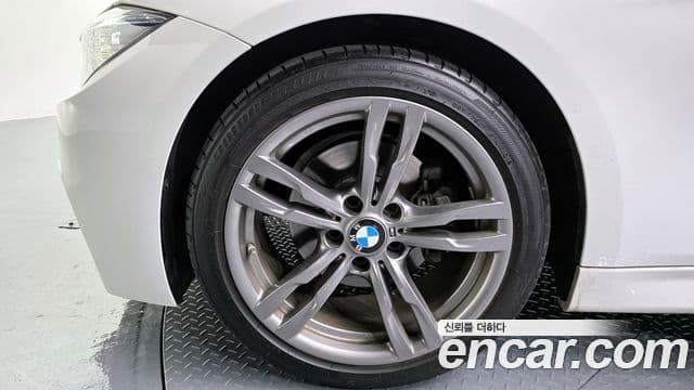 BMW 3 Series 2018 — Şəkil 5/20