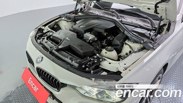 BMW 3 Series 2018 — Şəkil 6/20