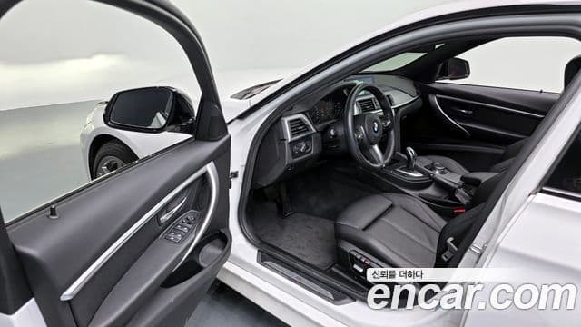 BMW 3 Series 2018 — Şəkil 11/20