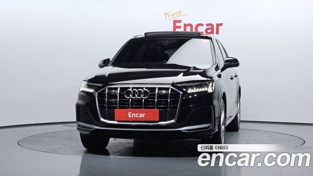 Audi Q7 2021 — ფოტო 3/20