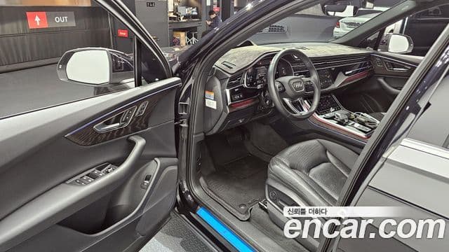 Audi Q7 2021 — ფოტო 11/20