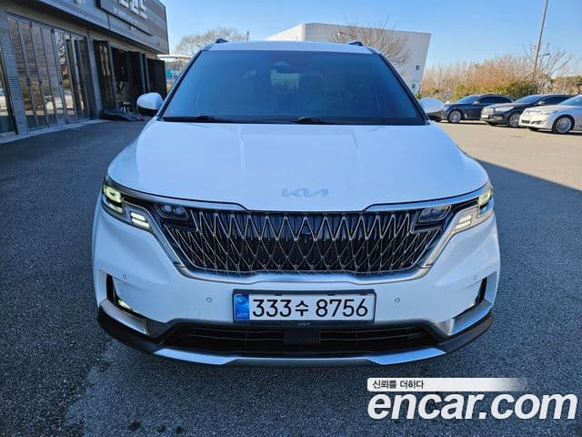 Kia Carnival 2022 — Фото 1/20