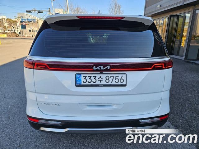 Kia Carnival 2022 — Фото 3/20