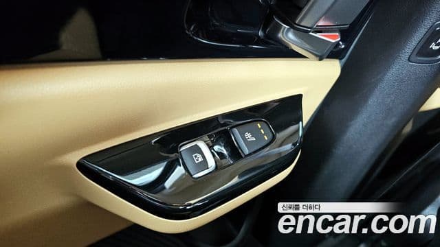 Kia Carnival 2020 — Şəkil 19/20
