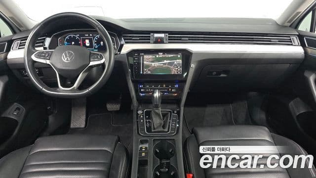 Volkswagen Passat GT 2022 — Şəkil 7/20