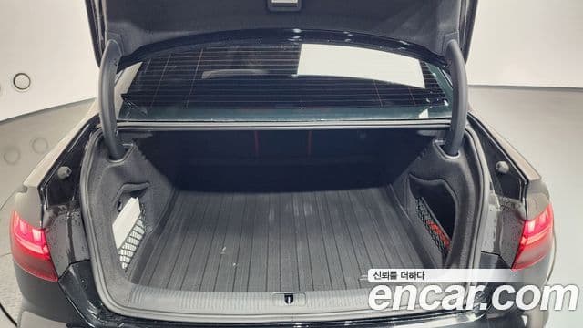 Audi A4 2023 — фото 19 из 20