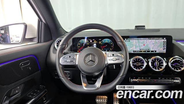 Mercedes-Benz GLA-Class 2022 — Şəkil 12/20