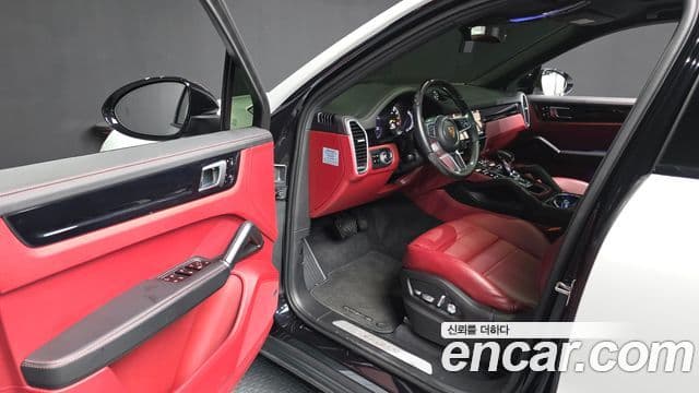 Porsche Cayenne 2021 — Şəkil 10/20