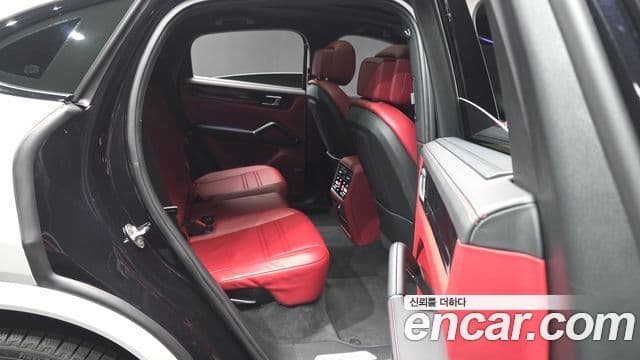 Porsche Cayenne 2021 — Şəkil 13/20