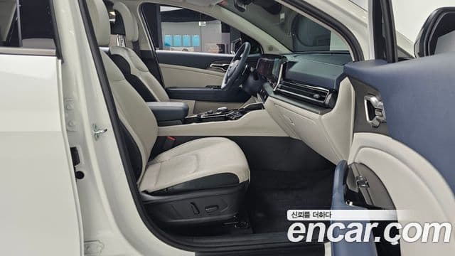 Kia Sportage 2021 — Фото 11/20